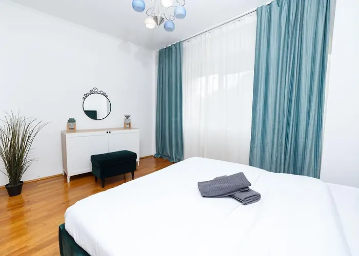 Apartment Color Unirii 14 Blv Bucharest