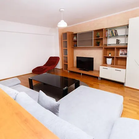 Color Unirii 14 Blv بوخارست